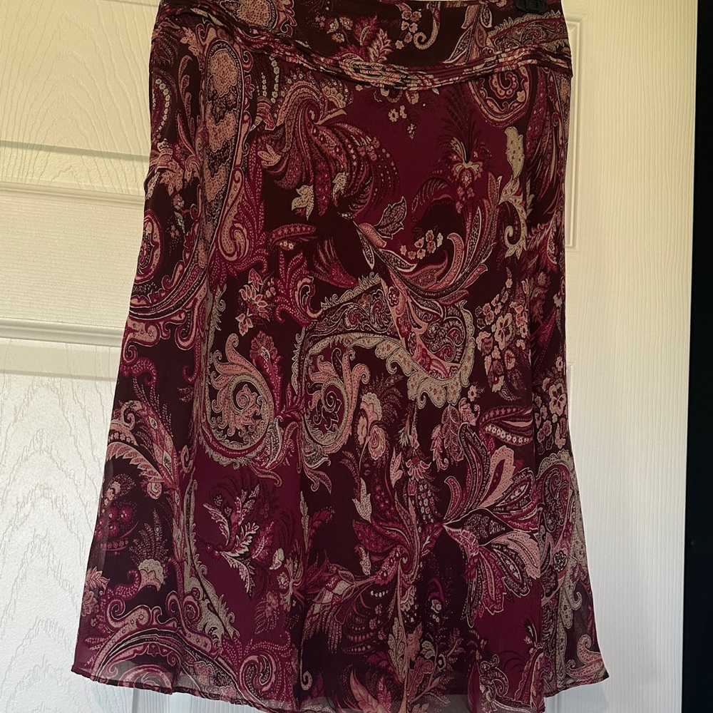 Ann Taylor Pink Paisley A-Line Skirt - Picture 3 of 4